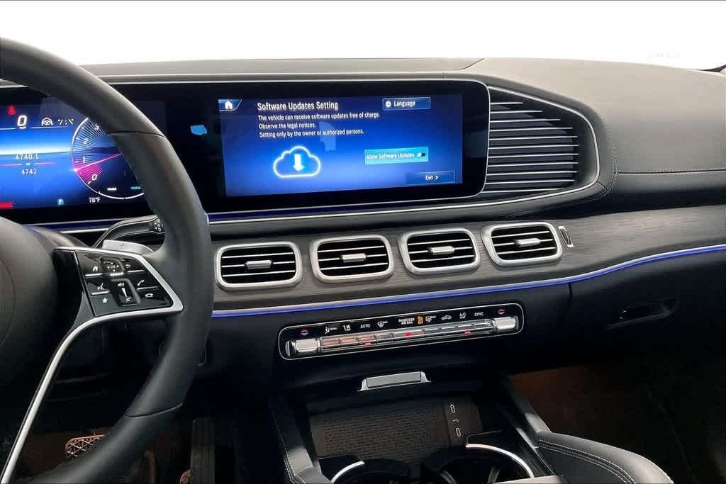 Certified Used 2026 Polar White Mercedes-Benz GLS 450 image 6