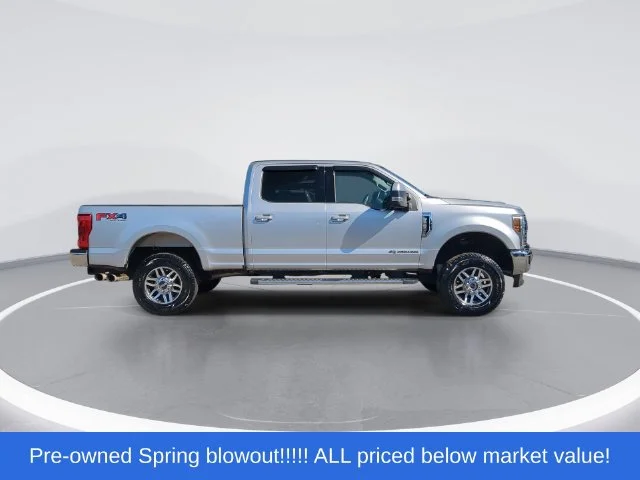 Used 2019 Silver Ford Lariat image 9