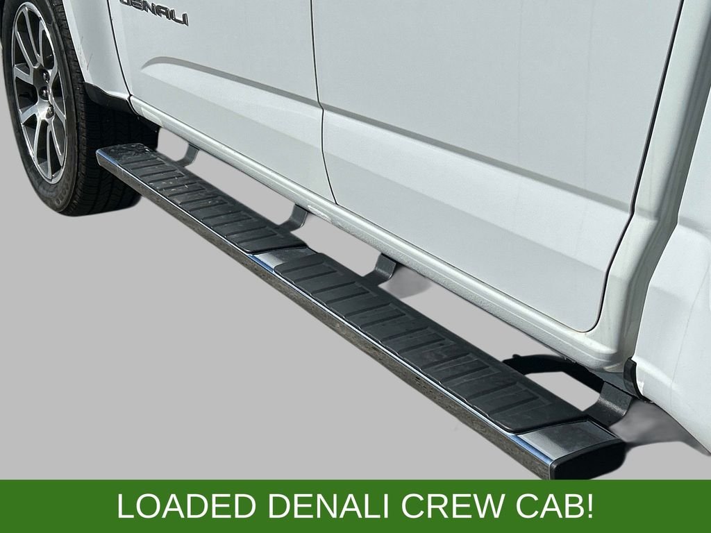 Used 2022 White GMC Denali image 13