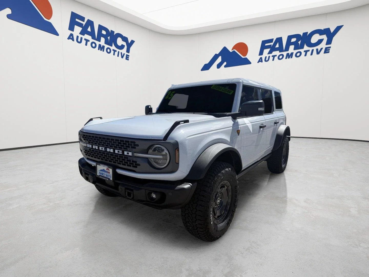 Used 2025 Oxford White Ford Badlands image 1