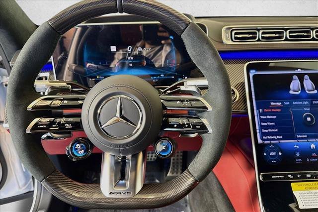 New 2026 MANUFAKTUR Moonlight White Magno Mercedes-Benz AMG® S 63 E image 41