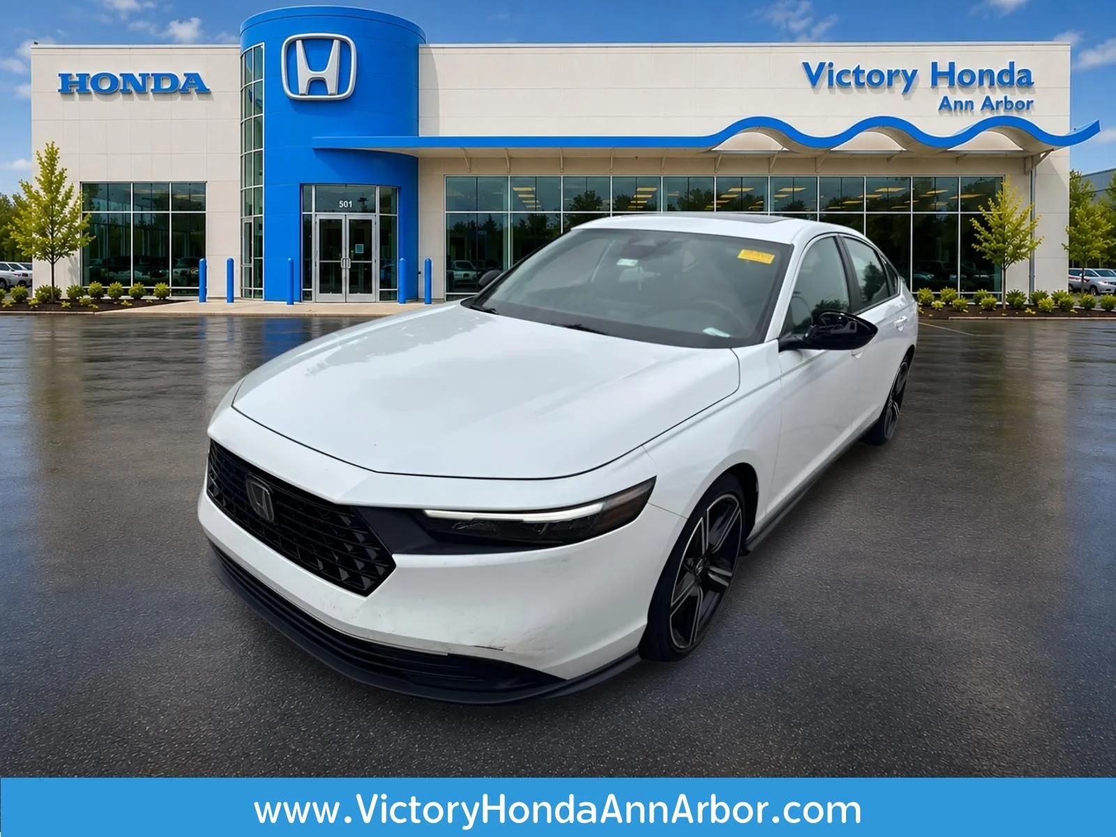 Used 2023 Platinum White Pearl Honda Sport image 1
