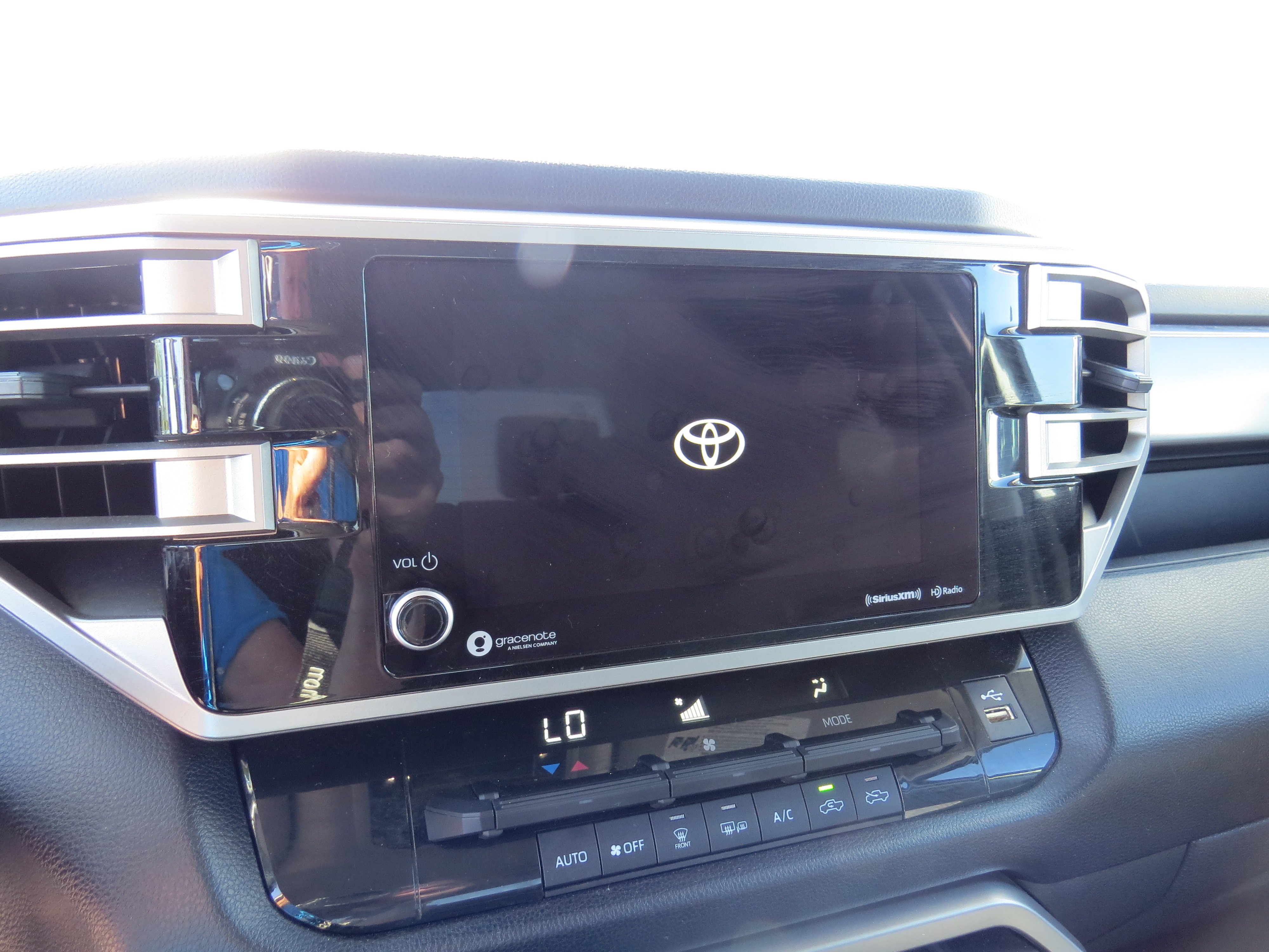 Used 2023  Toyota SR5 image 20