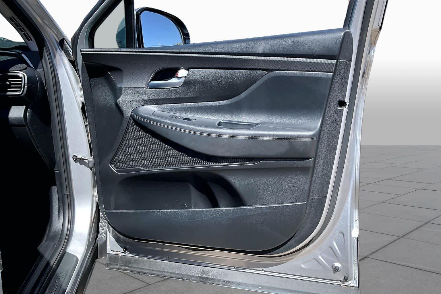 Used 2021 Shimmering Silver Hyundai SEL image 23