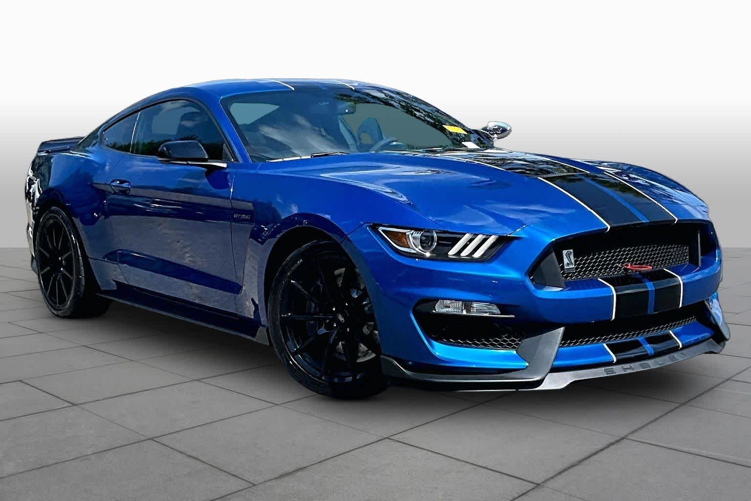 Used 2017 Blue Ford Shelby GT350 image 3