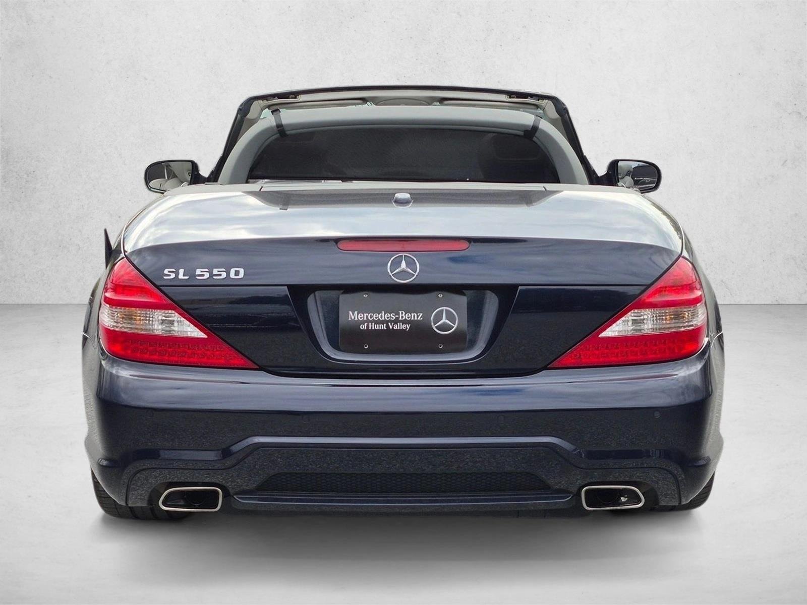 Used 2009 Capri Blue Metallic Mercedes-Benz V8 image 6