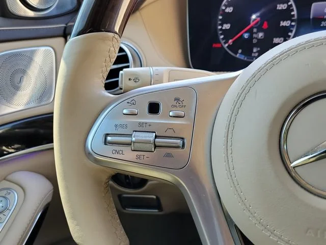 Used 2018 Magnetite Black Mercedes-Benz Maybach S 560 image 11