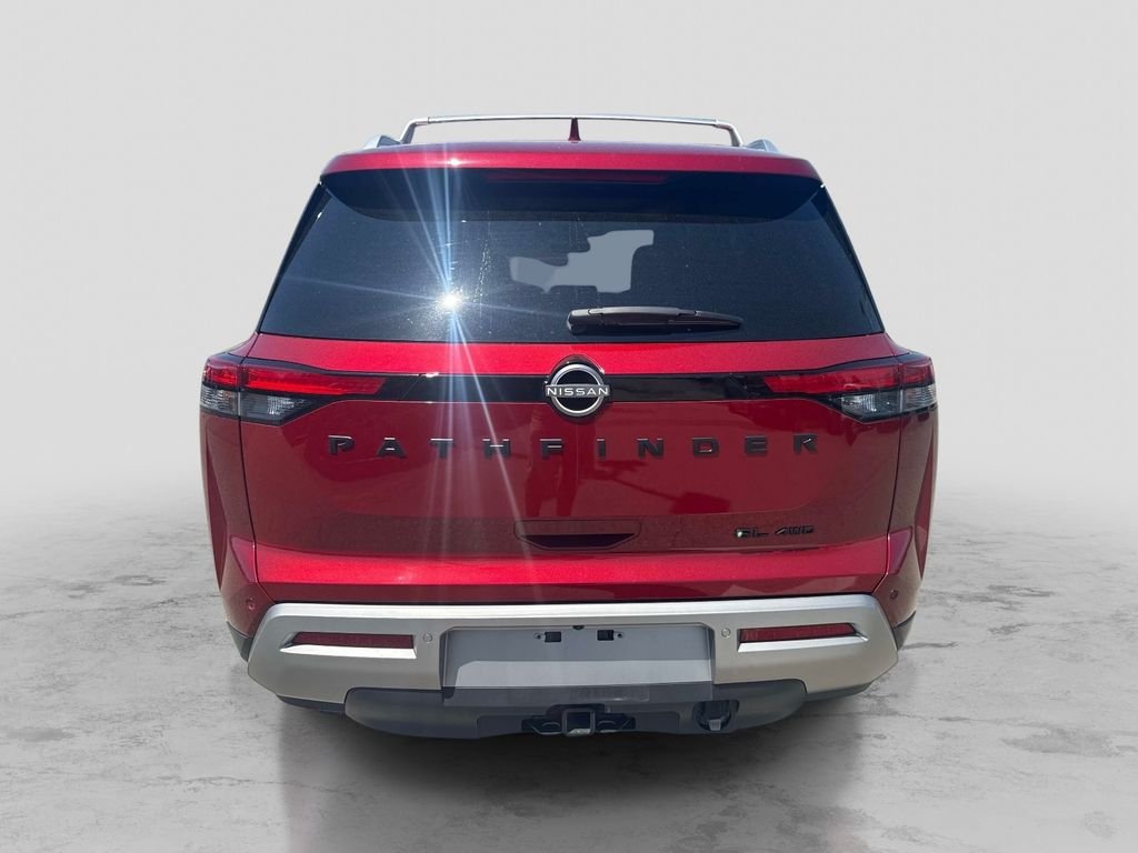 Used 2023 Red Nissan SL image 4