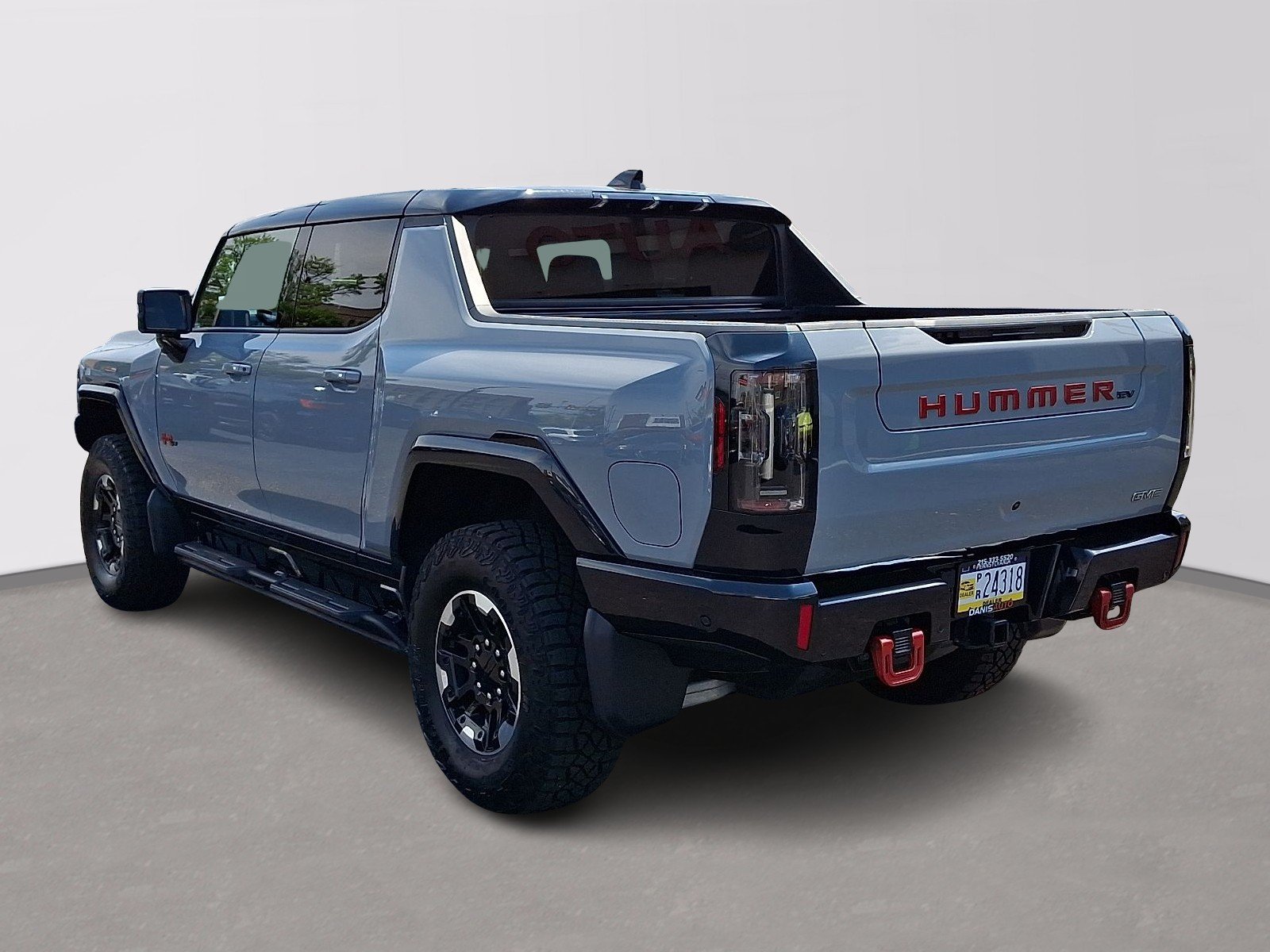 Used 2025 Meteorite Metallic (Grey) - GNO GMC e4WD 3X image 4