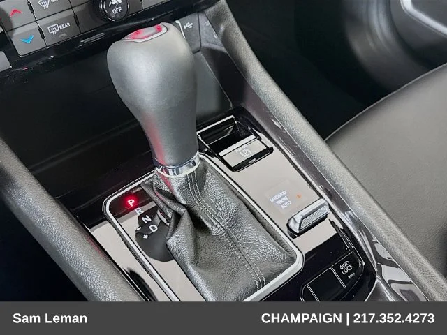 New 2026 Black Jeep Latitude image 16