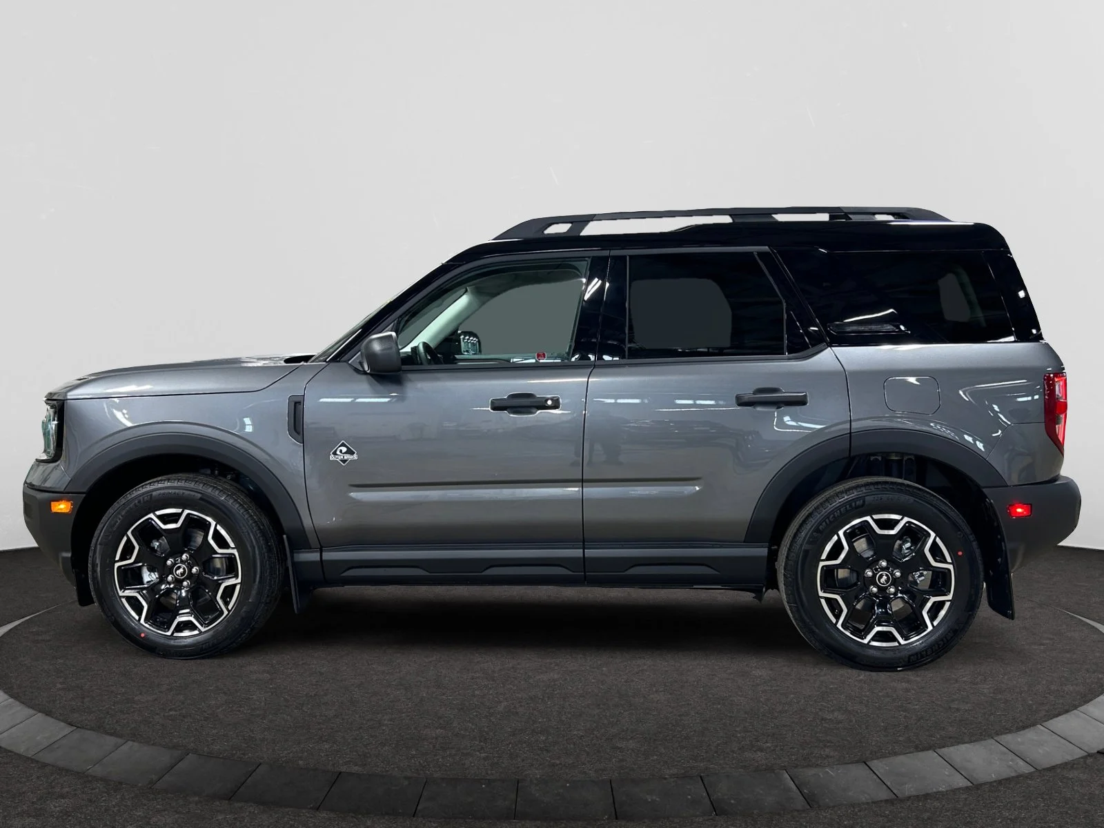 New 2026 Carbonized Grey Metallic Ford Outer Banks image 2