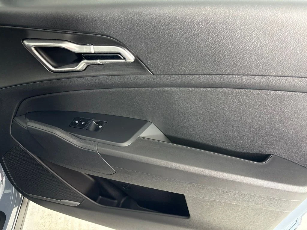 New 2027  Kia S image 13