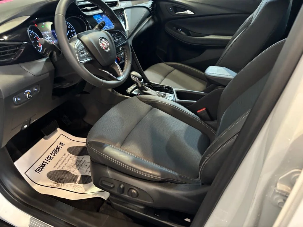 Used 2023 Summit White Buick Preferred image 6