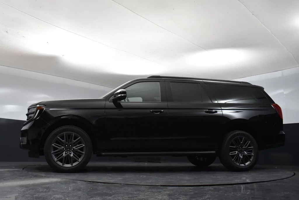New 2026 Black Metallic Ford MAX Platinum® image 31