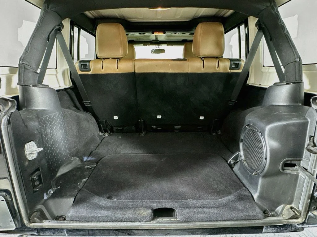 Used 2014 Black Clearcoat Jeep Unlimited Rubicon image 30