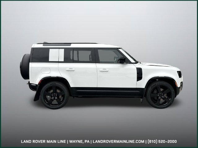 New 2026 Fuji White Land Rover X-Dynamic SE image 6