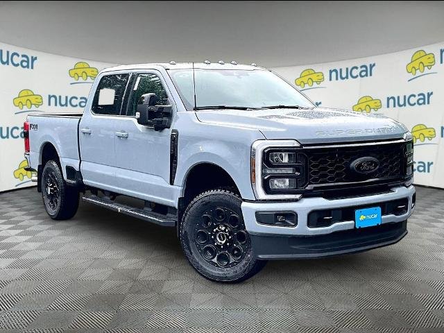 New 2026 Glacier Gray Metallic Tri-Coat Ford Lariat image 16