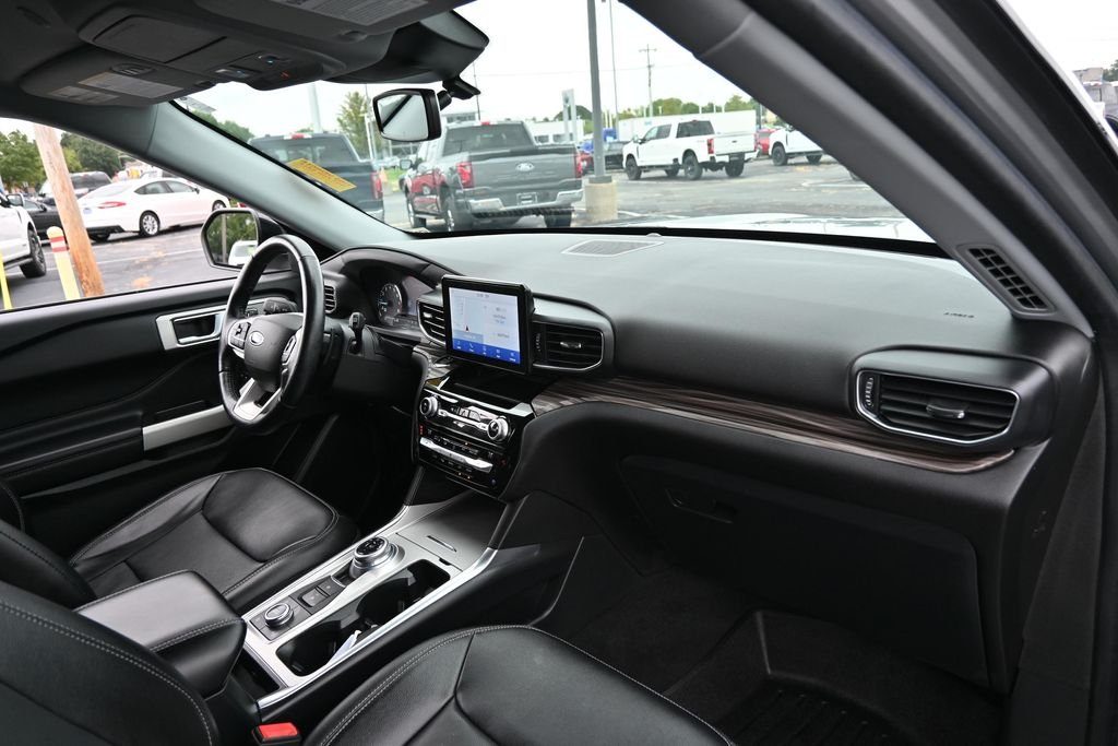 Certified Used 2021 Silver Metallic Ford Limited image 26