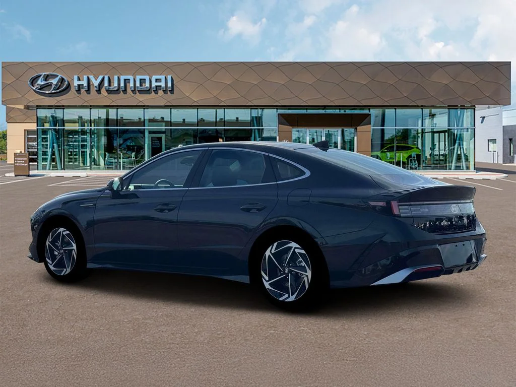 New 2026 Black Hyundai SEL Sport image 4