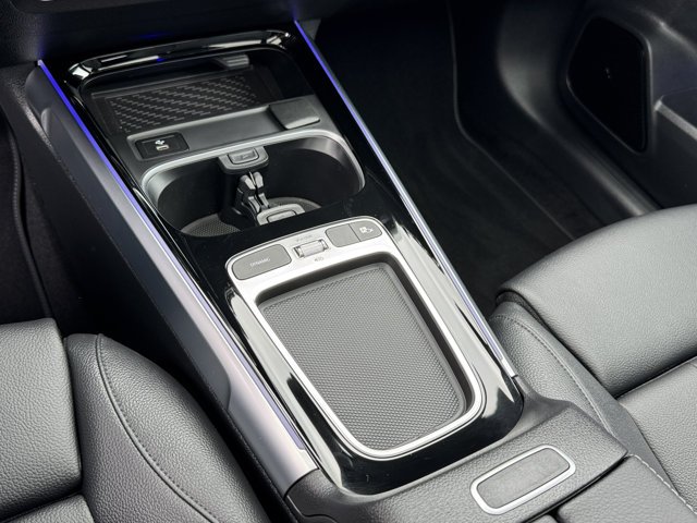 New 2026 Polar White Mercedes-Benz GLB 250 image 9