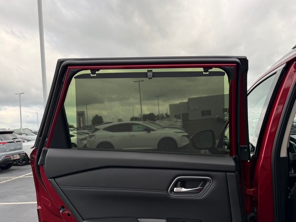 New 2026 Scarlet Ember Tintcoat Nissan Platinum image 17