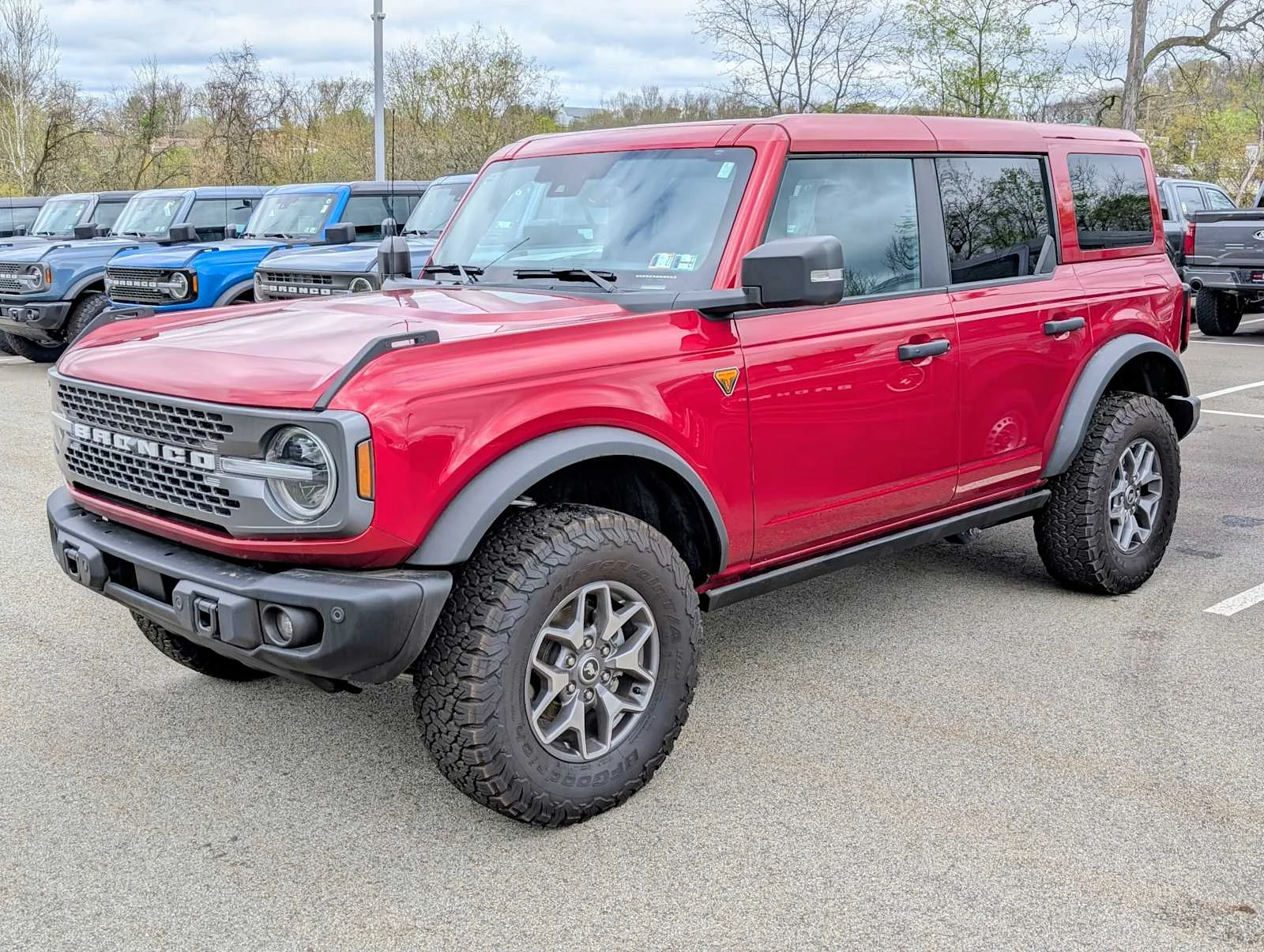 2025 Ford Bronco Badlands 4x4's photo