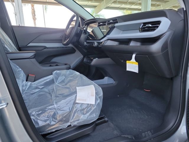 New 2027 Sterling Grey Metallic Chevrolet LT image 17