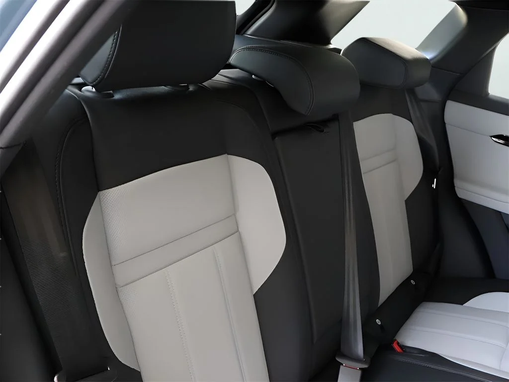 2026 Land Rover Range Rover Evoque Dynamic SE - Photo 21