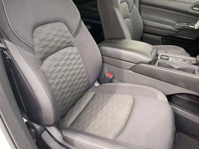 Used 2024 White Nissan S image 24