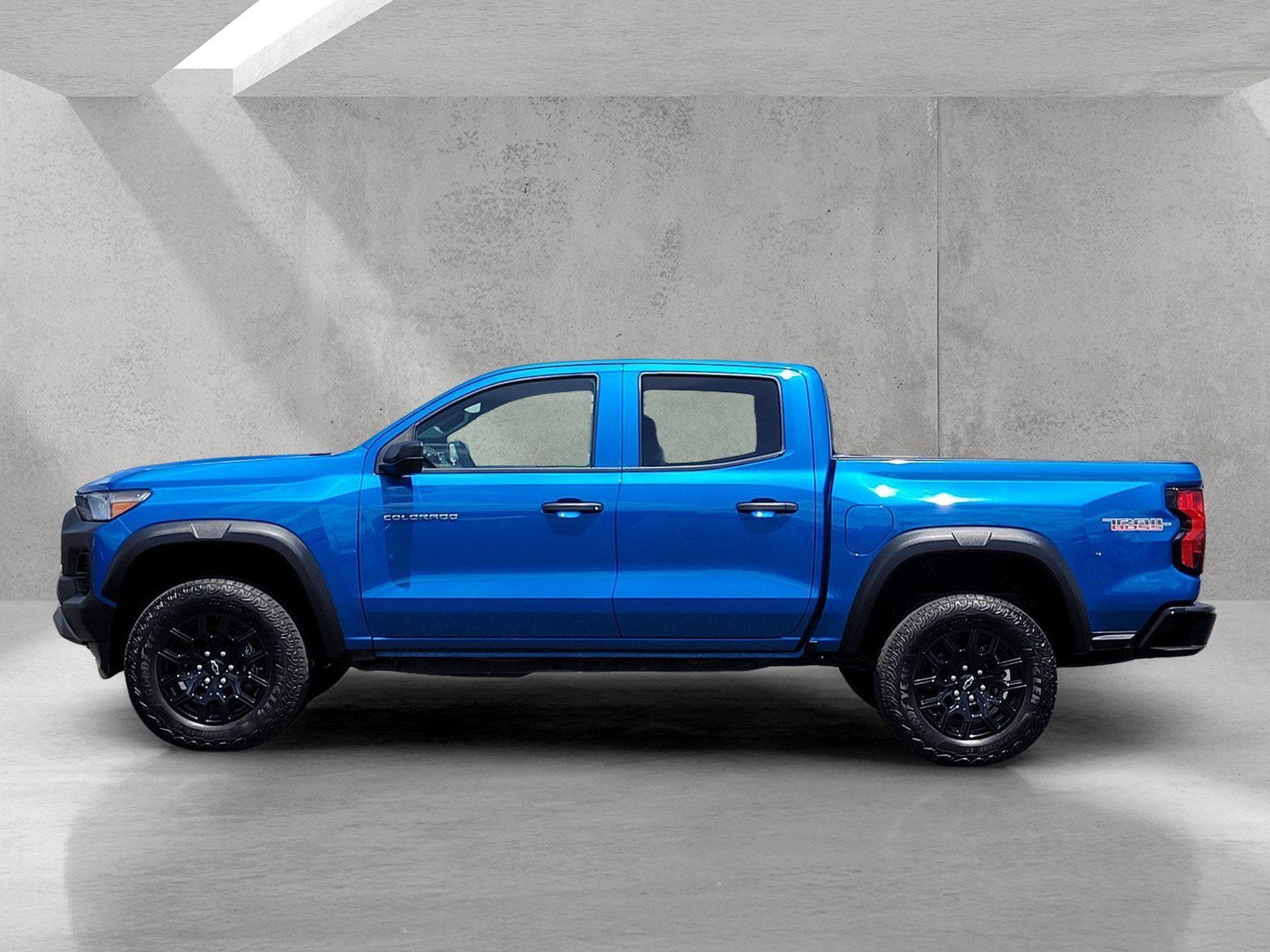 Used 2023 Glacier Blue Metallic Chevrolet Trail Boss image 8