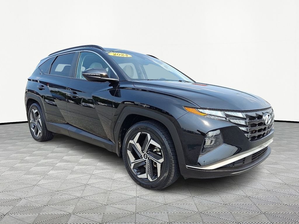 Used 2024 Black Hyundai SEL image 1