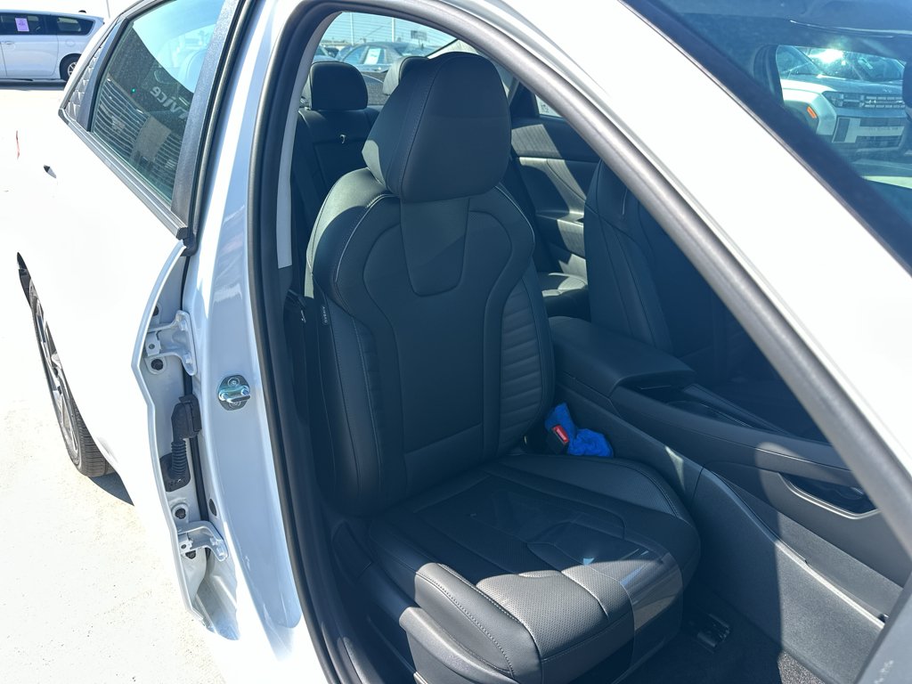 New 2026 Serenity White Hyundai Limited image 32