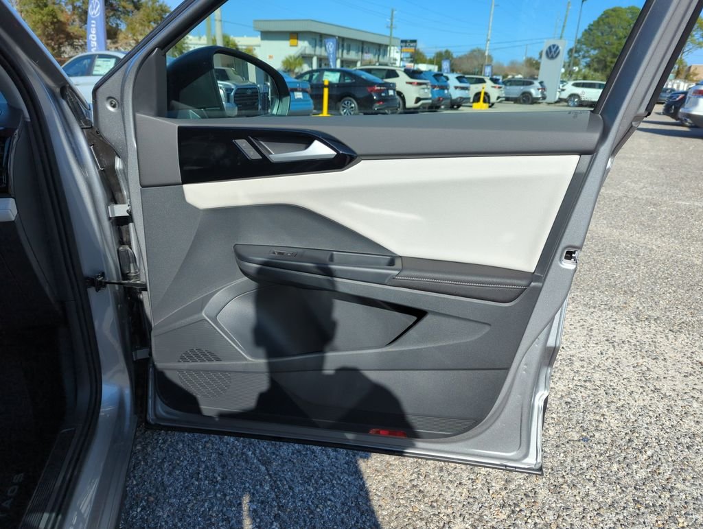 New 2026 Silver Volkswagen 1.5T S image 31