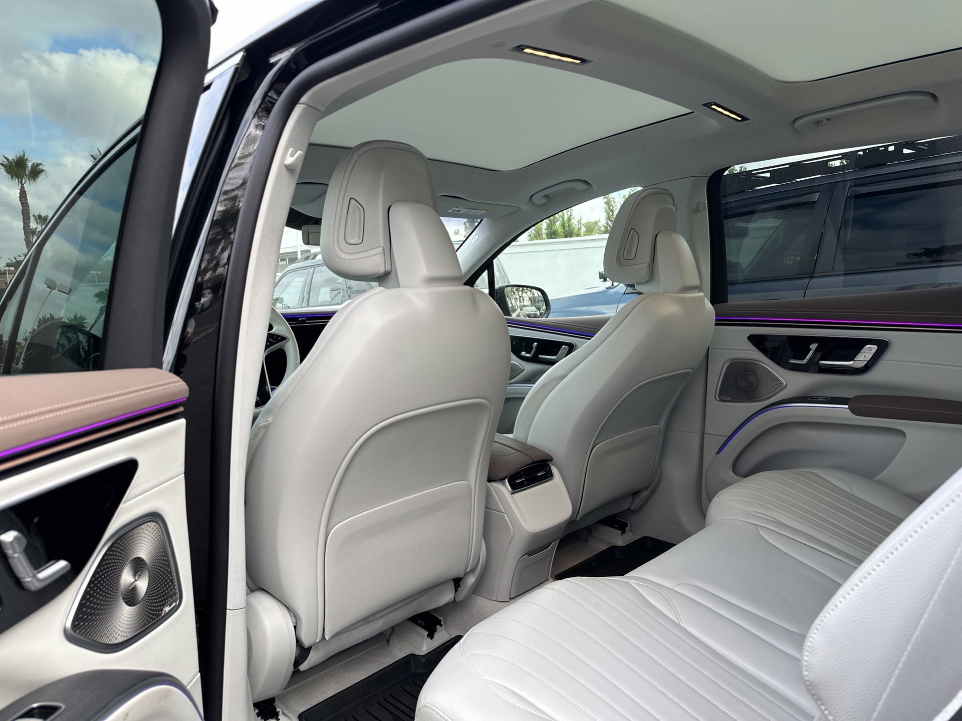 Used 2023 Black Mercedes-Benz 580 image 11