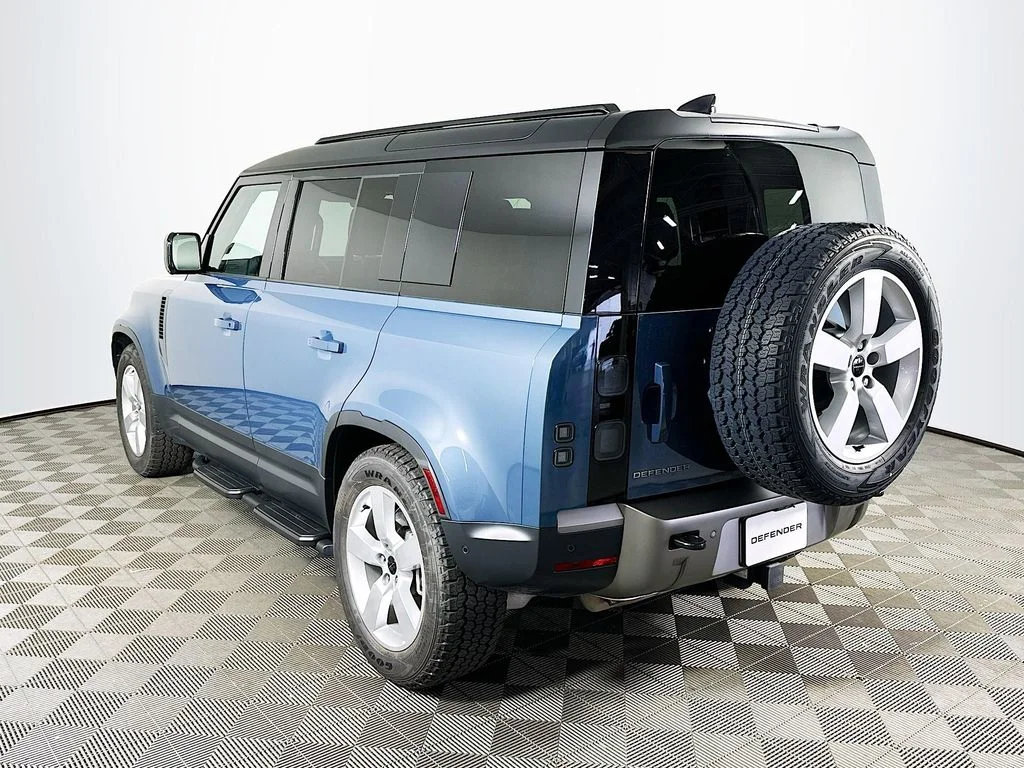 2026 Land Rover Defender S - Photo 7