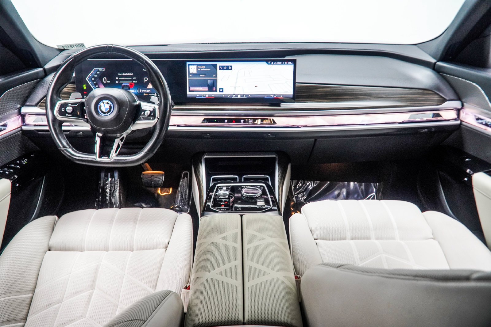 Used 2024 Black BMW 750e xDrive image 5