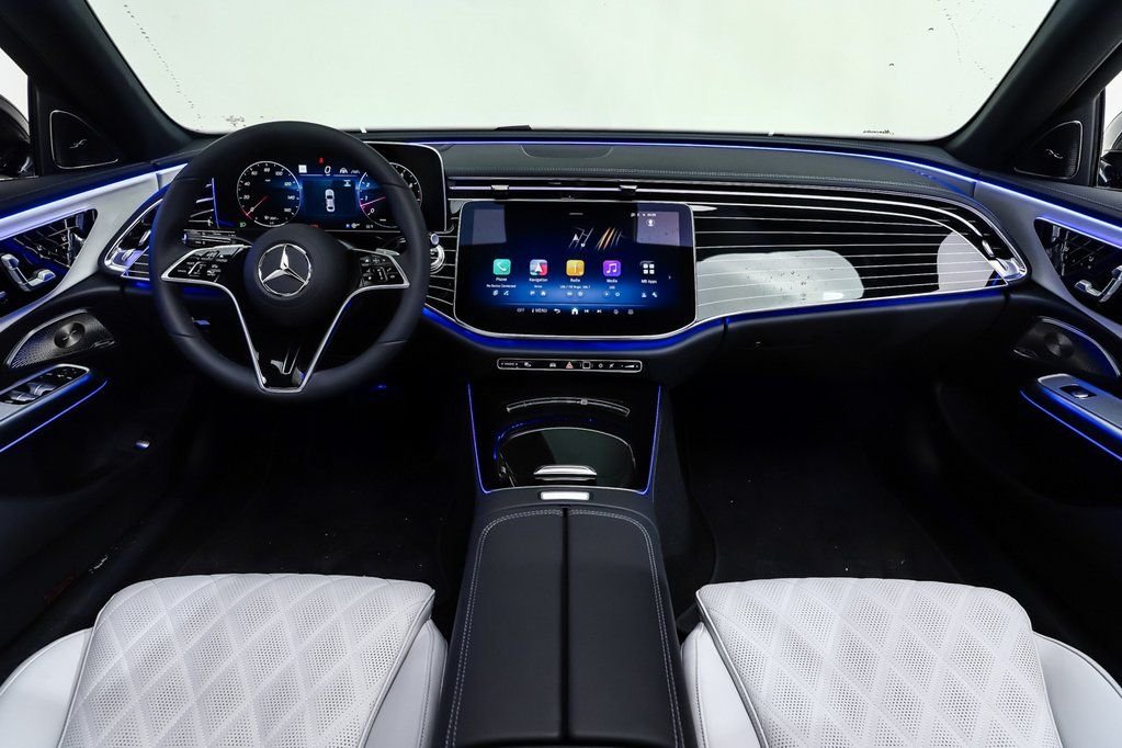 2026 Mercedes-Benz E-Class E350 - Photo 7