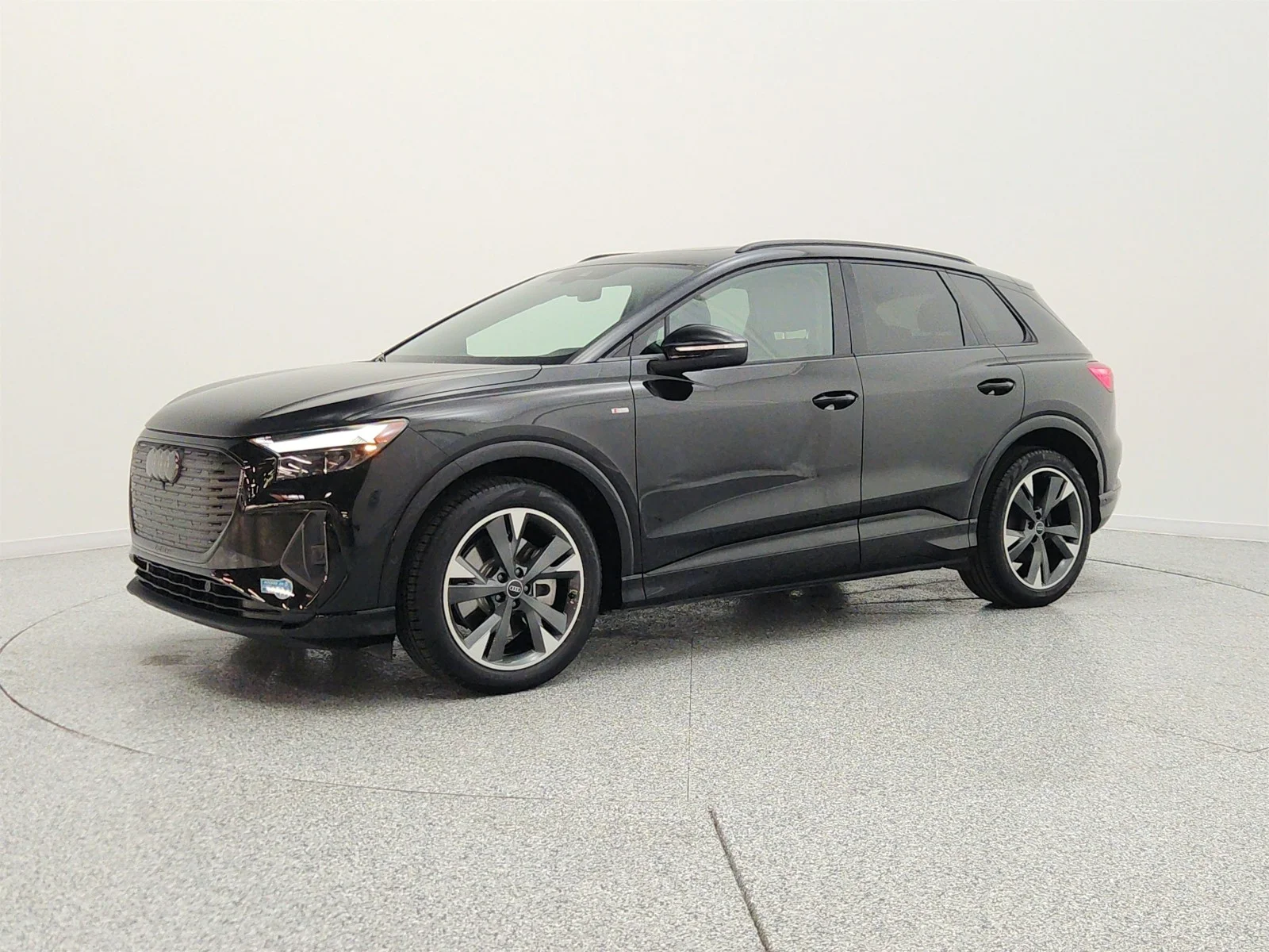 2024 Audi Q4 e-tron 55 Premium Plus quattro's photo