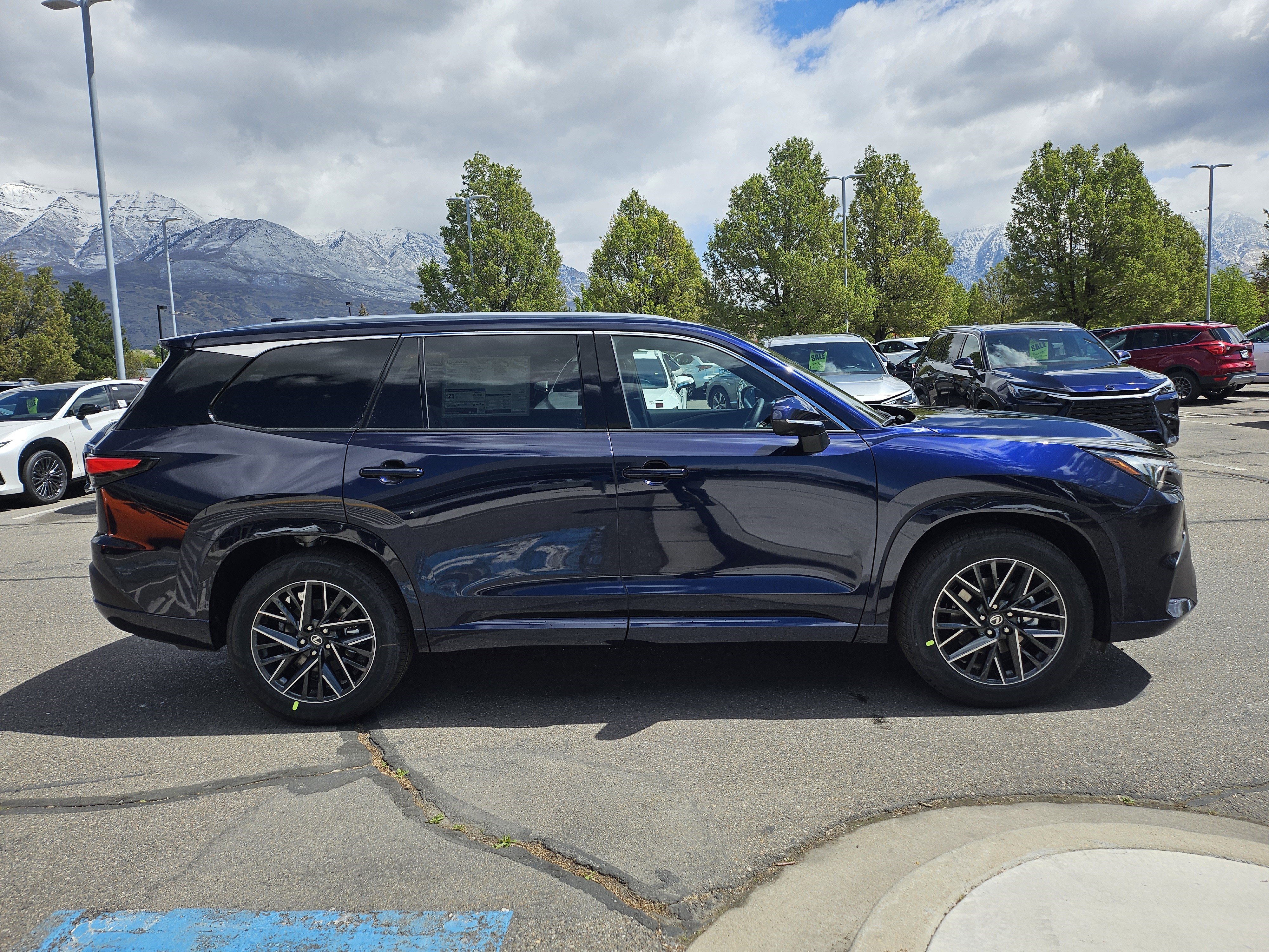 New 2026 Nightfall Mica Lexus PREMIUM AWD image 4