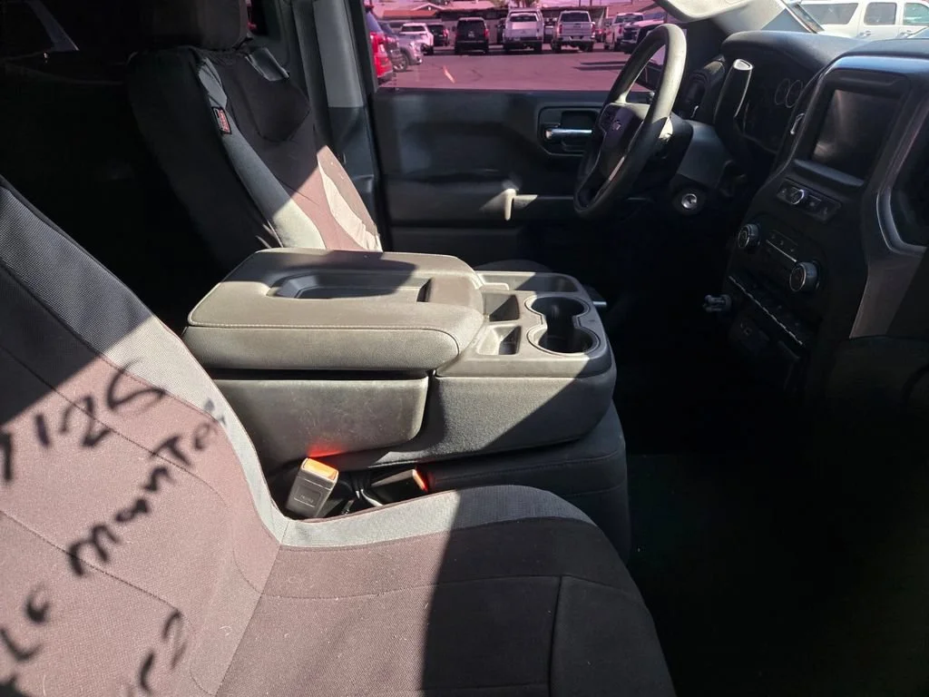 Used 2022 SILVER ICE METALLIC Chevrolet Custom image 4