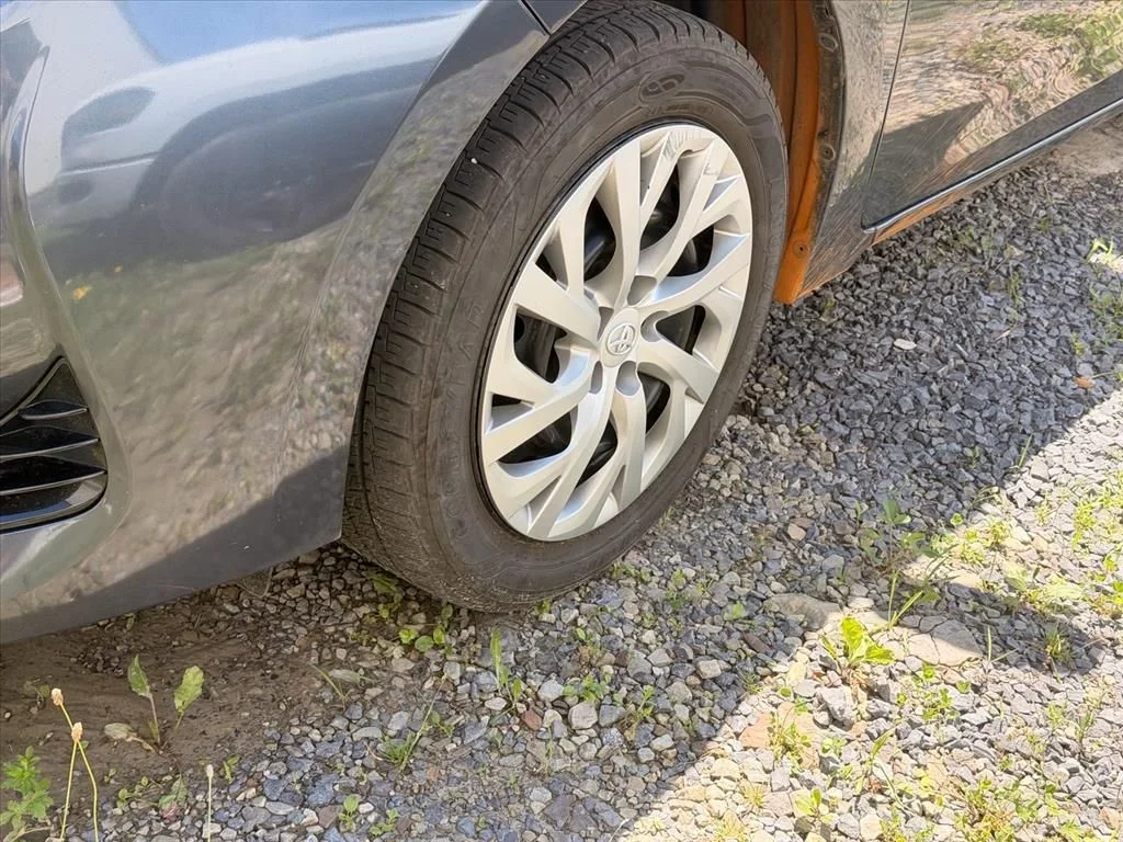 Used 2018 Gray Toyota LE image 6