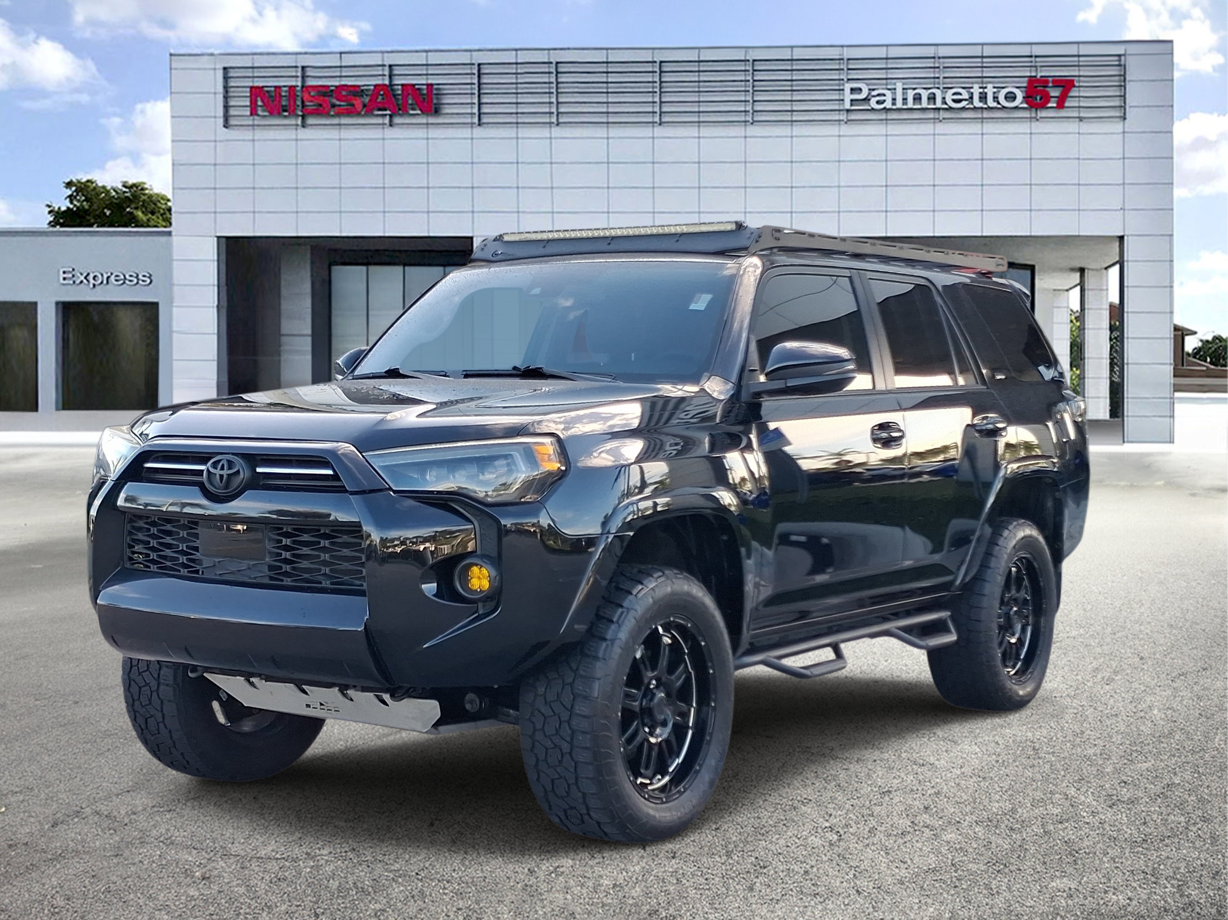 Used 2020 Black Toyota SR5 Premium image 3