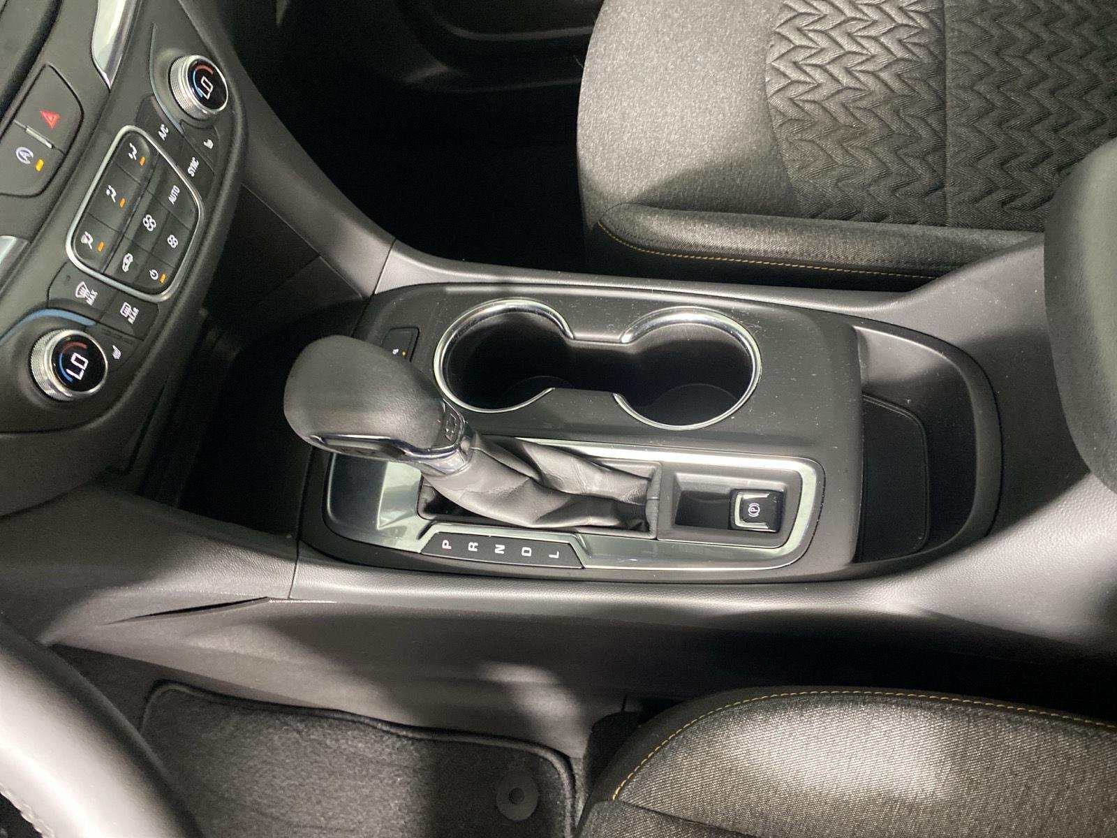 Used 2024  Chevrolet  image 21