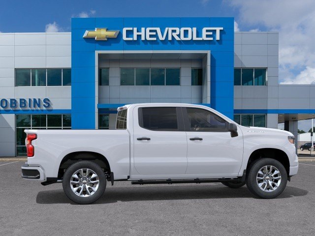 New 2026 Summit White Chevrolet Custom image 5