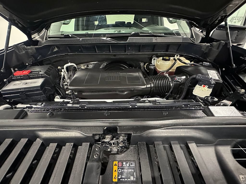 Used 2019 BLACK Chevrolet RST image 39