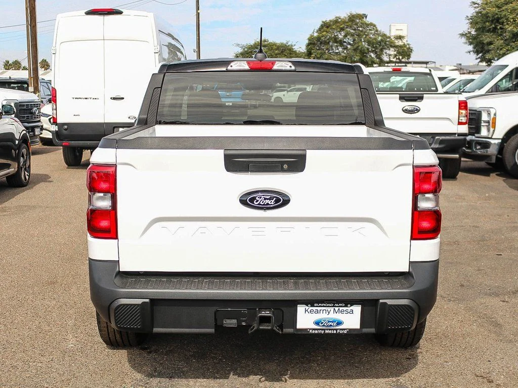 New 2025 White Ford XLT image 7