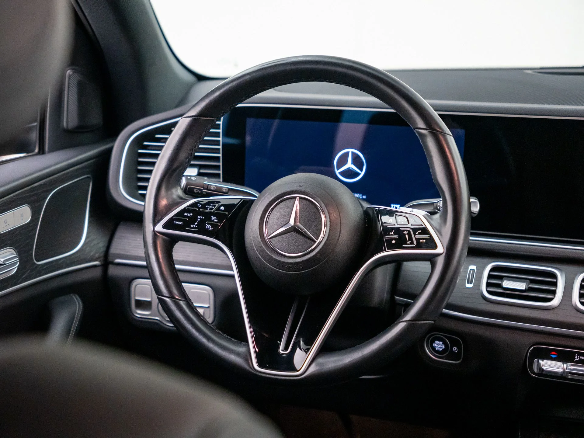 Used 2024 Black Mercedes-Benz GLE 350 image 11