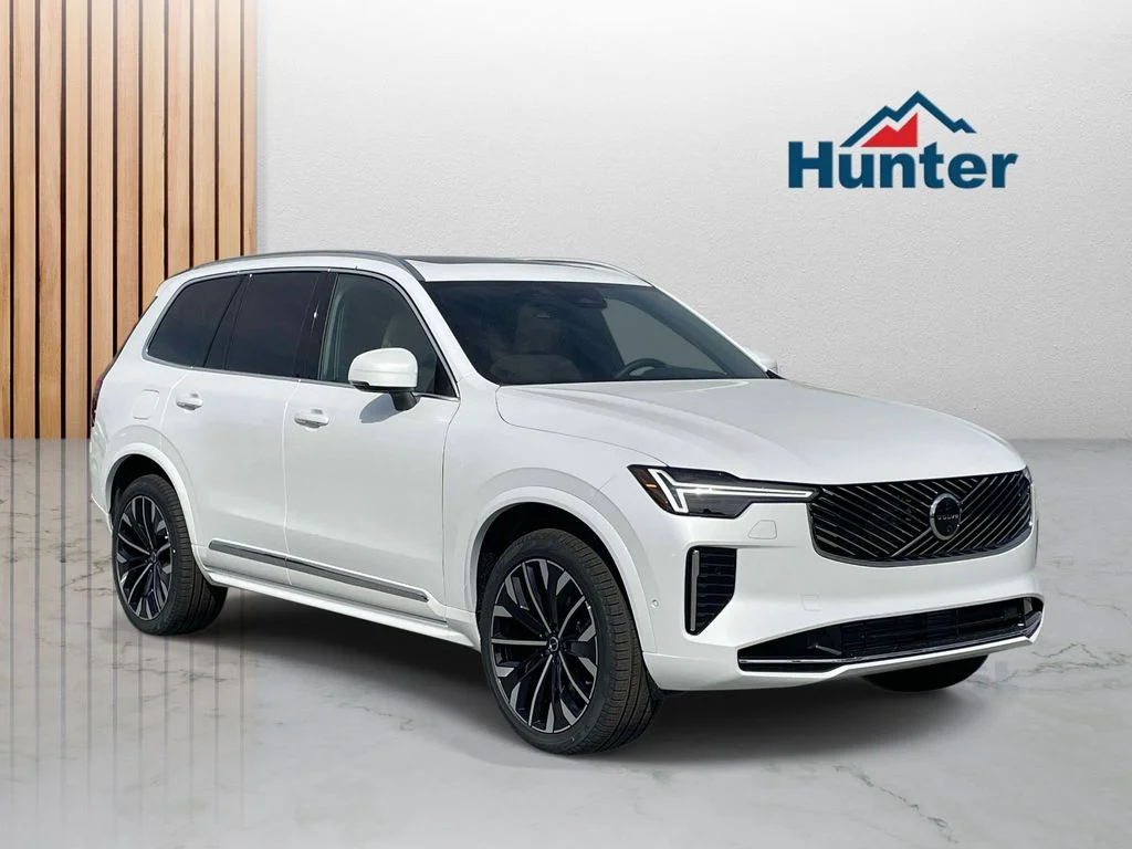 New 2026 Crystal White Pearl Volvo Plus image 1