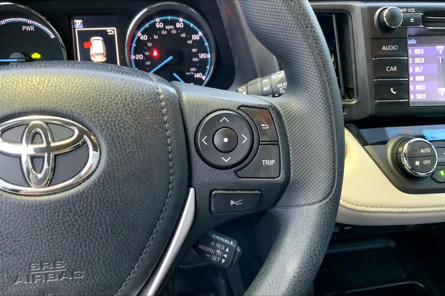 Used 2018 Galactic Aqua Mica Toyota Hybrid LE image 36