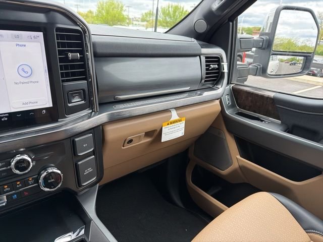 New 2026 Star White Metallic Tri-Coat Ford F-350® Lariat® image 21